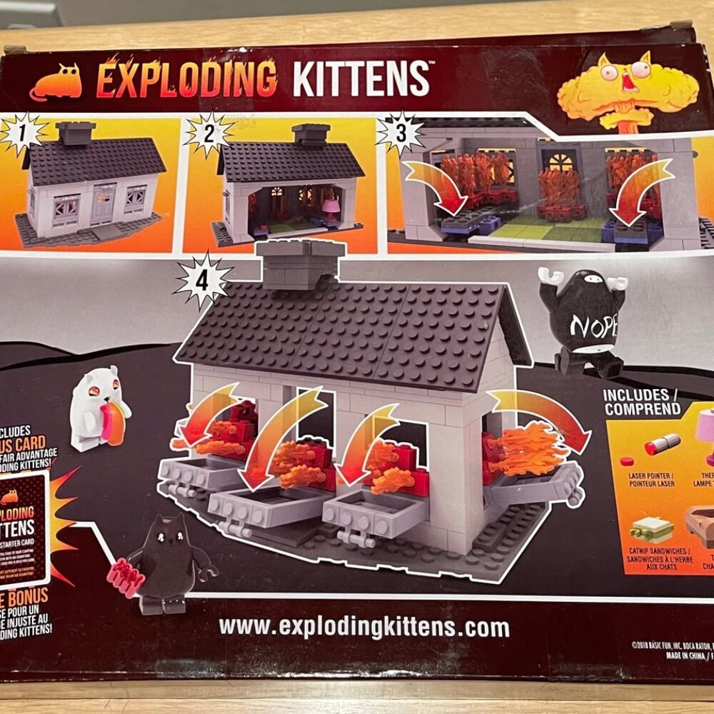 Exploding Kittens Lego Set - Like New - Picture 3 of 3
